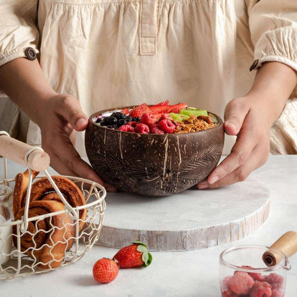 Eco-friendly Coconut Bowls & Spoons Set of 4-7